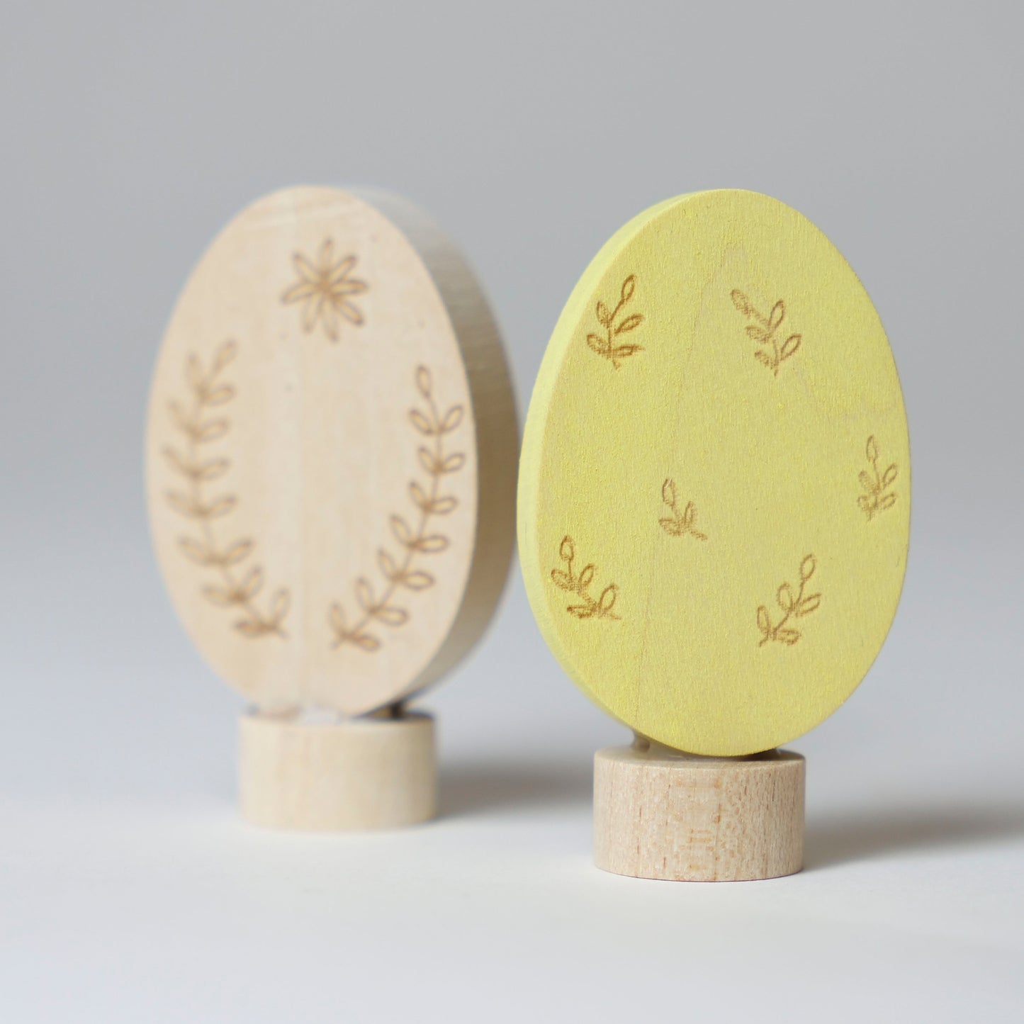 Decorative Figure Eastereggs Ornamental Duo