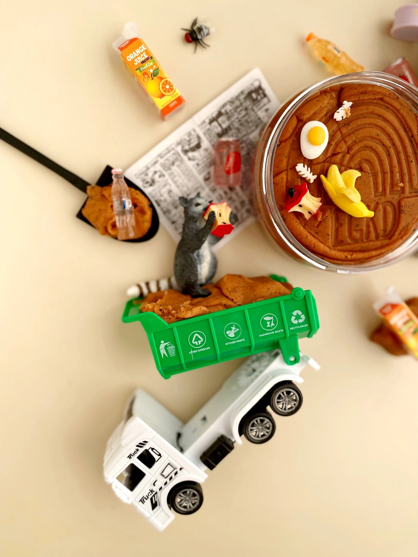 Garbage (Root Beer) Kiddough Play Kit