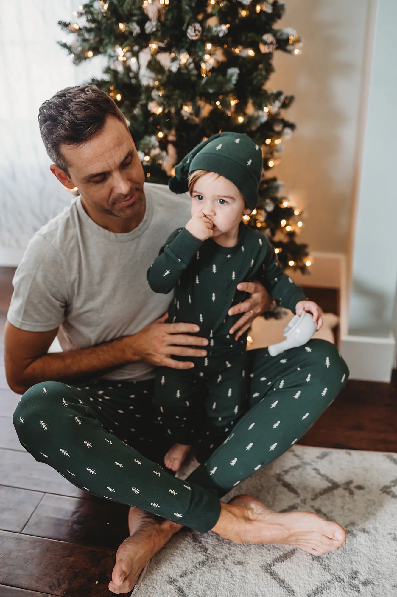 Pine Trees Men's Organic Holiday Jogger & Cap Set