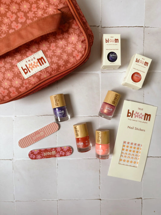 Bloom Nail Kit