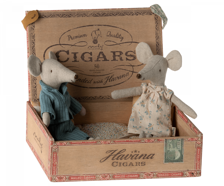 NEW Mum & Dad Mice in Cigar Box Maileg Lil Tulips