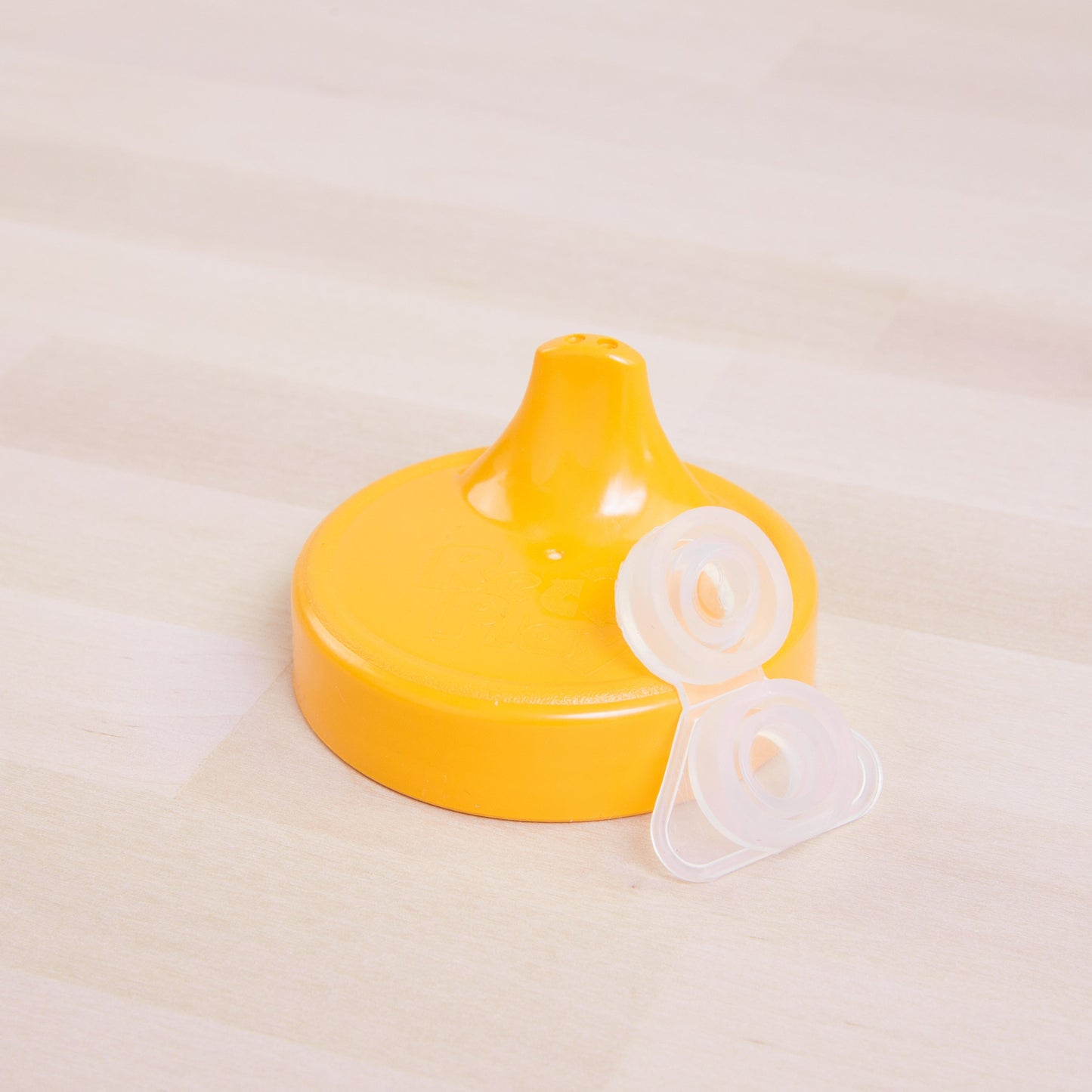 No-Spill Sippy Cup Lid + Valve Sunny Yellow RePlay Lil Tulips