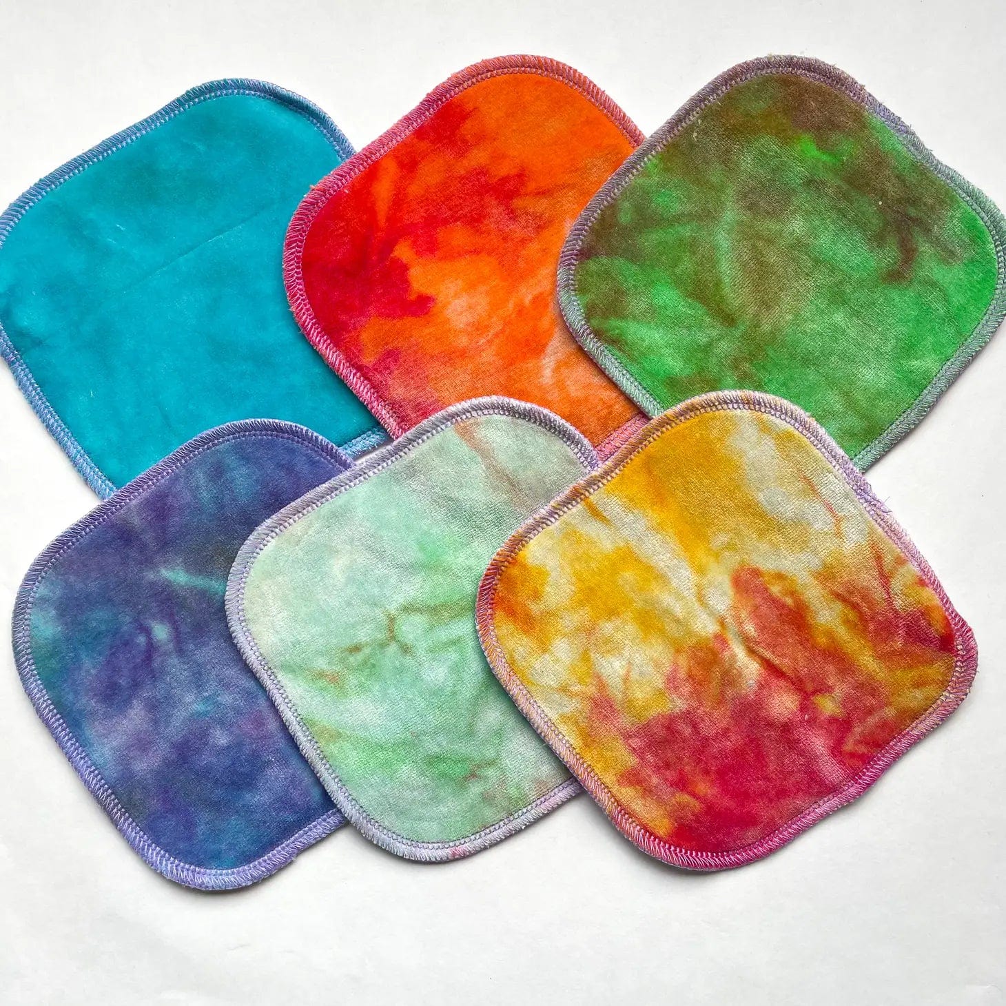 Rainbow Crayons 6-pack Tie Dye Organic Wipes