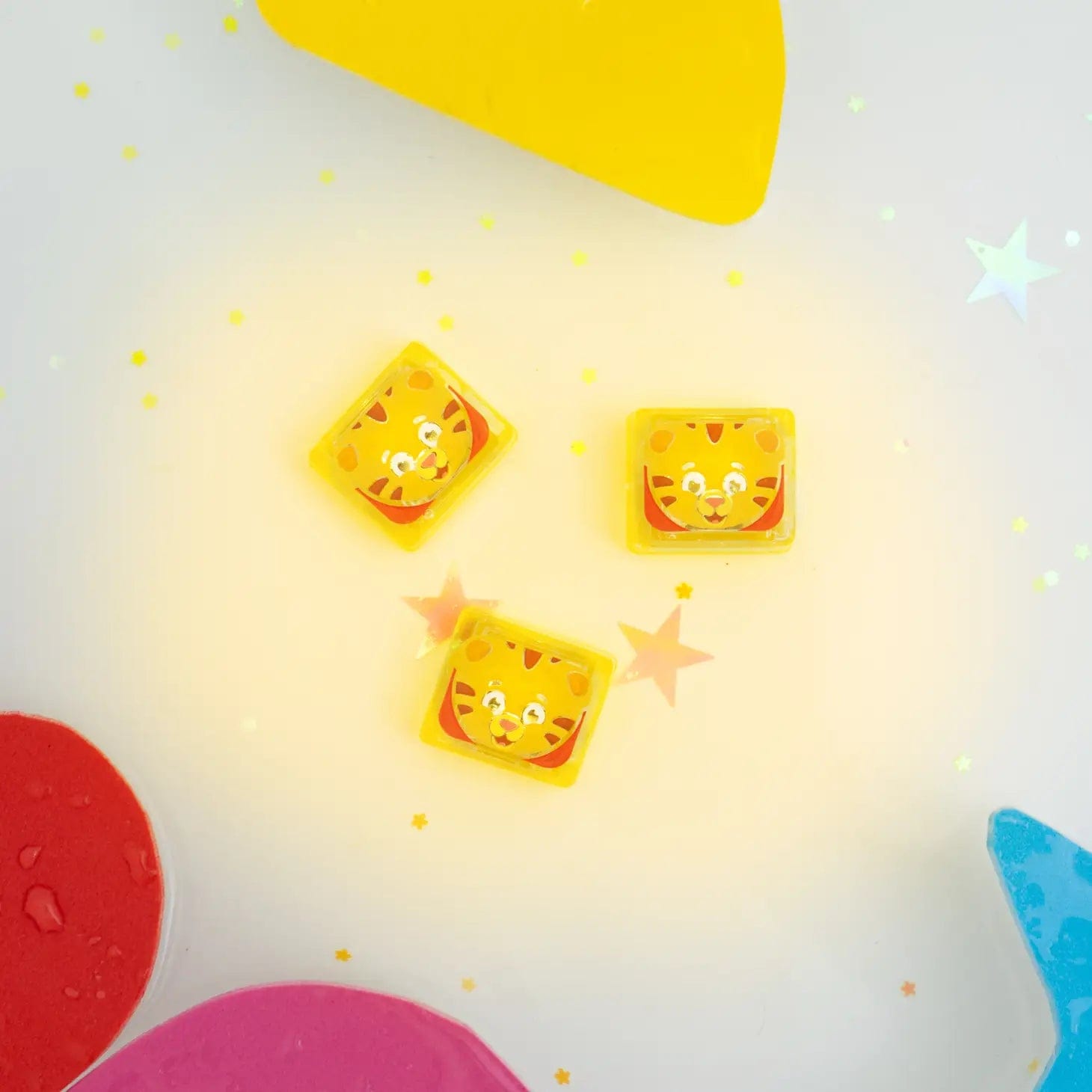 Daniel Tiger's Neighborhood - Light-Up Cubes Glo Pals Lil Tulips