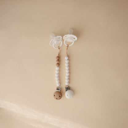 Pacifier Clip | Eva (White) Mushie Lil Tulips